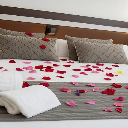 Palomas فندق لوسينا