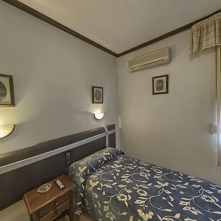 Palomas Отель *